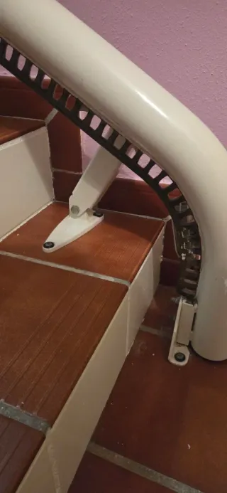 Salvaescaleras Silla Mecánica