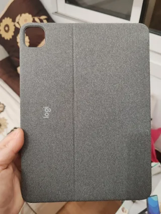 Funda Teclado Logitech Combo Touch iPad Pro 11