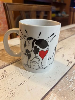 Tazza in porcellana con disegno mucca