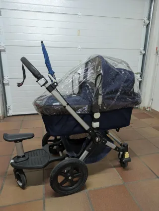 Carro Bugaboo con funda impermeable