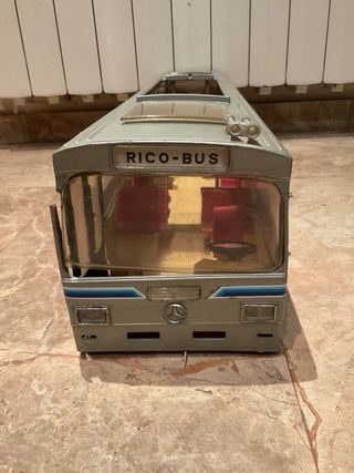 Autobús de Rico Ricobus