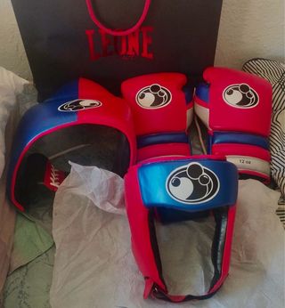 Pack Boxeo Grant Guantes,Casco y protector