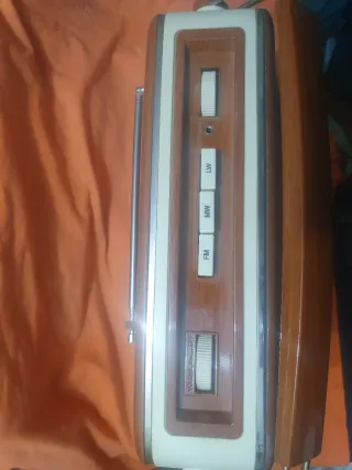 Radio Roadstar Marrón/Rojo 220v
