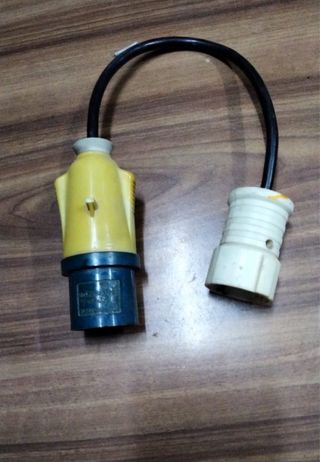 Adaptador Enchufe Caravana