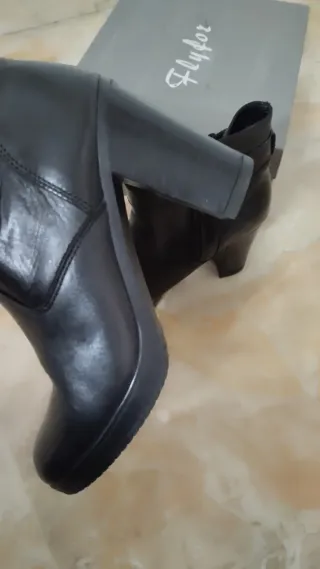 Stivaletti donna n.36 neri