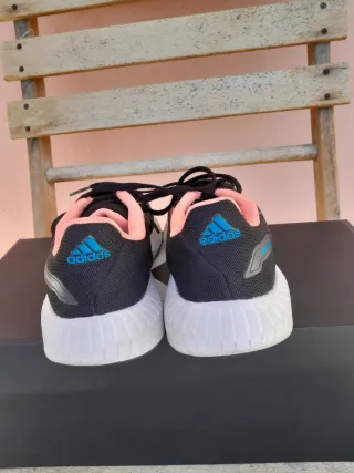 Scarpe Adidas Donna N.36.5 Corsa Palestra