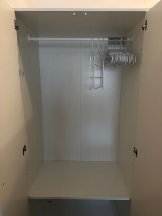 Armario IKEA KLEPPSTAD 2 puertas