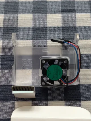 Carcasa y ventilador originales Raspberry Pi 4