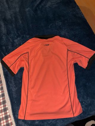 Camiseta Corteiz de futbol.