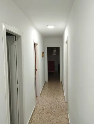 Colocación puertas abatibles, correderas y más!