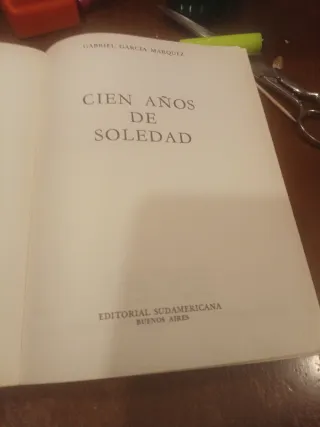 Libro antiguo, CIEN AÑOS DE SOLEDAD