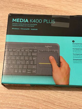 Logitech K400 Plus Teclado Táctil Inalámbrico