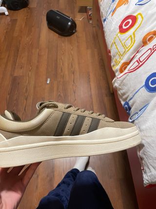 Adidas x Bad Bunny Beige/Marrón