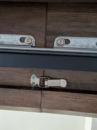 Mesa comedor extensible estilo industrial