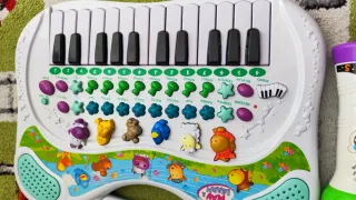 Piano play and learn y micrófono infantil Fisher-P