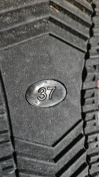 Stivaletti neri con pelliccia ecologica