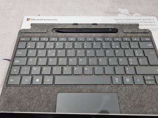 Microsoft Surface Pro 8, Teclado, Slim Pen 2, Dock