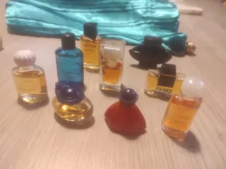 Mini profumi vintage assortiti