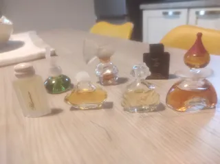 Mini profumi vintage assortiti
