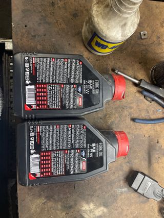 Motul SAE 7.5W Fork Oil (2 botellas)