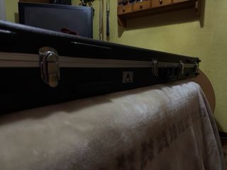 Estuche rígido de bajo Black Rat