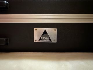 Estuche rígido de bajo Black Rat