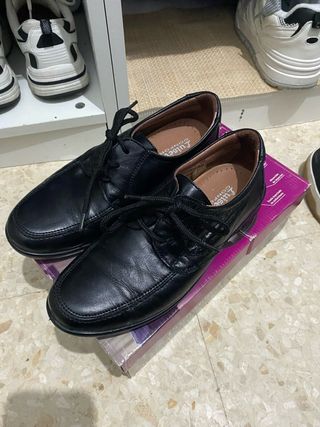 Zapatos negros de vestir