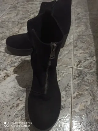 Botines negros plataforma cremallera talla 39