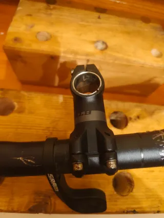 Manillar 430mm SRAM con soporte Garmin