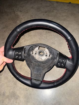 Volante Seat Ibiza Negro con Costuras Rojas