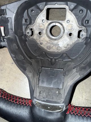 Volante Seat Ibiza Negro con Costuras Rojas