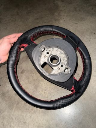 Volante Seat Ibiza Negro con Costuras Rojas