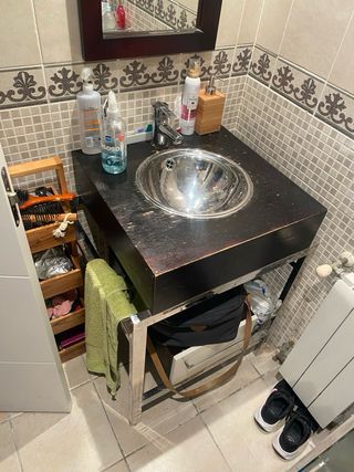 Mueble de baño y espejo