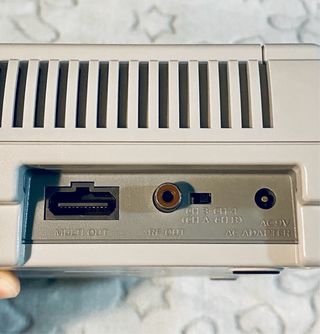 SNES PAL (A-/8.0) + 2x Mandos + Super Mario World