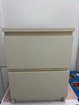 Mesita de noche cajonera Malm Ikea