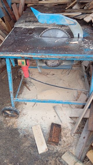 Mesa de corte de madera (Tronzadora)