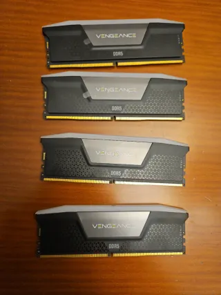 Corsair DDR5 64GB (4x16) 5600MT/s CL36, o 2x16