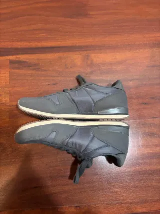 Zapatos grises Álvaro Moreno