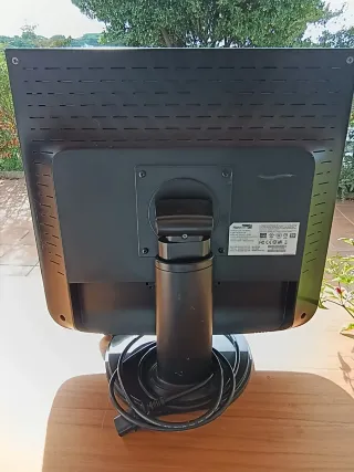 Pantalla Hanns G HN198D Plata