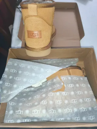 Botas UGG Marrones y Doradas
