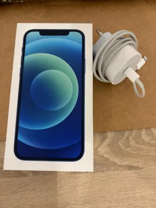 iPhone 12 Negro/Azul Marino