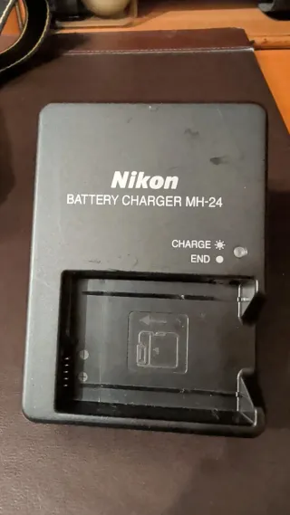 Cámara Nikon D3200 + objetivos 18-55mm y 55-200mm