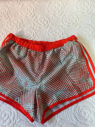 Shorts Adidas Mujer Rojo y Teal