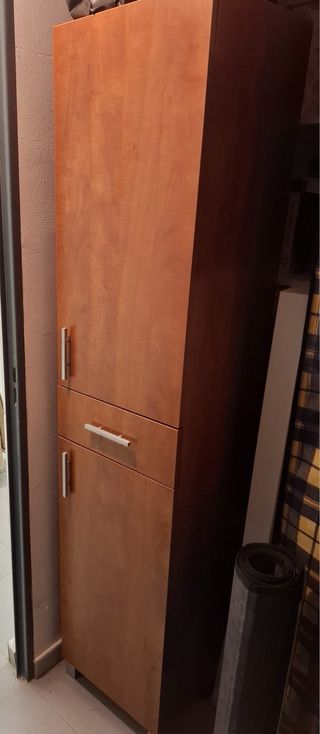 Columna de baño madera