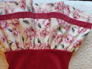 Vestido de ceremonia niña estampado. T5 años. 1uso