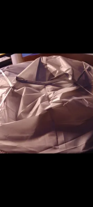 Capa para cortar el pelo gris