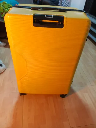 Maleta 23kg amarilla Ezzyrol