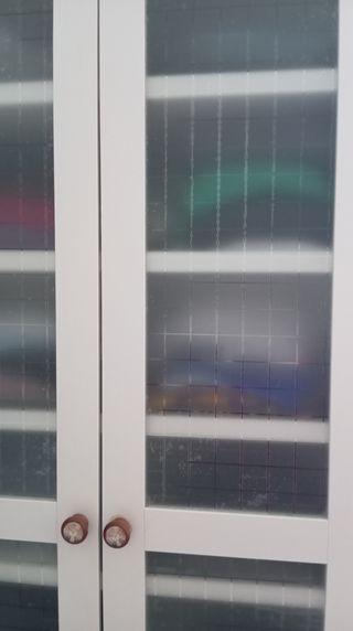 Armario blanco 2 puertas cristal Ikea