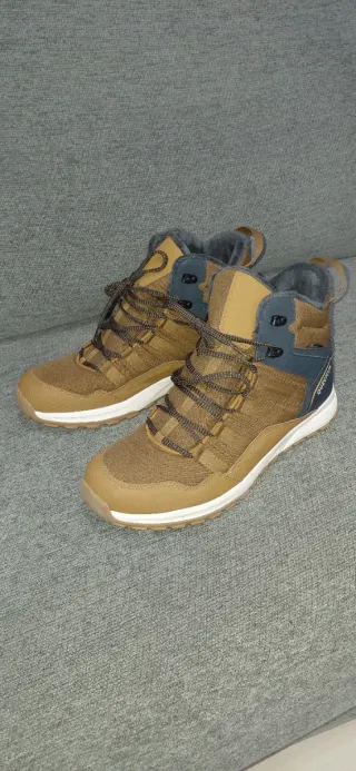 Botas Quechua Waterproof Talla 47 Marrón sin uso!!