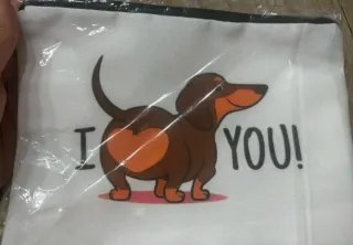 Pochette per trucco con bassotto e cuore